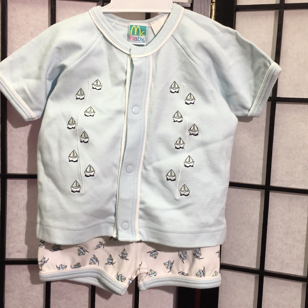 🏖 3/$10 McBaby 2-piece Outfit Size 3/6 months